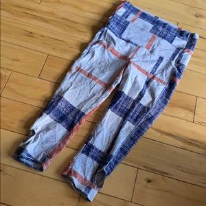 Alternative apparel crop leggings